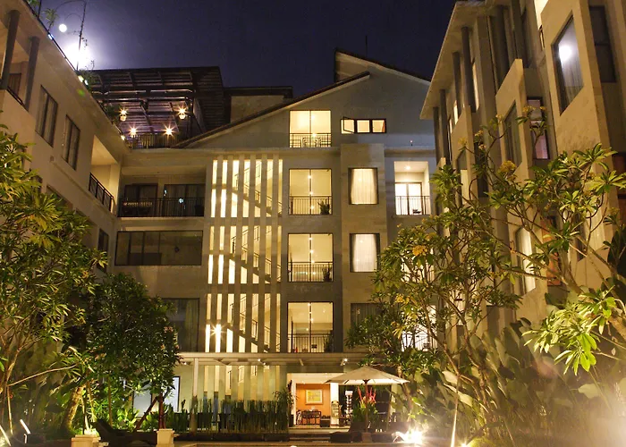 Apartahotel Umalas &