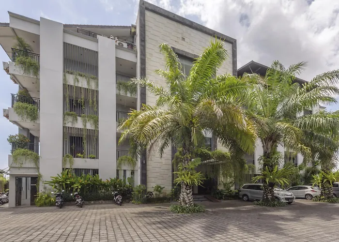 Umalas & Apartahotel 3*