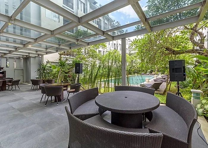 Aparthotel Umalas &